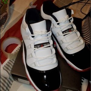 Air Jordan 11 low “ Bulls “